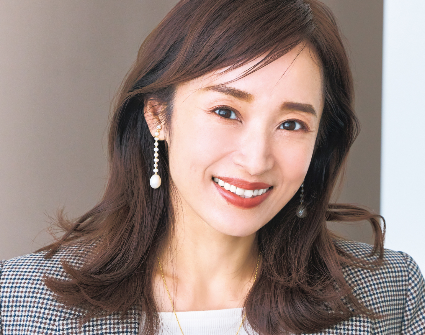 薄毛あるある【パッカリ分け目】は解決できる！今すぐできる裏ワザ公開