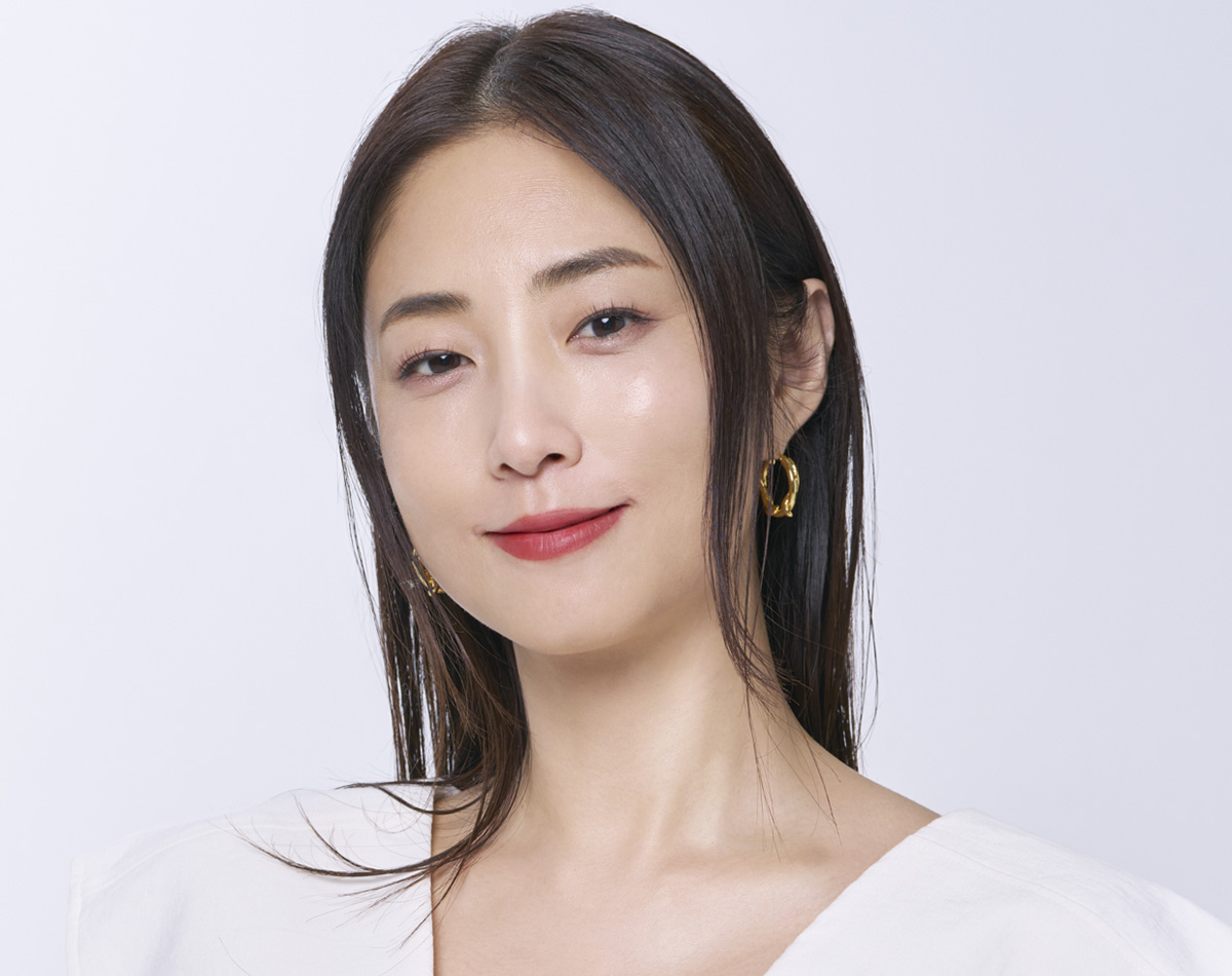 Megumiさん専用 MEGUMIさん・42歳が語る子育ての葛藤「15歳の息子と離れる苦しみの