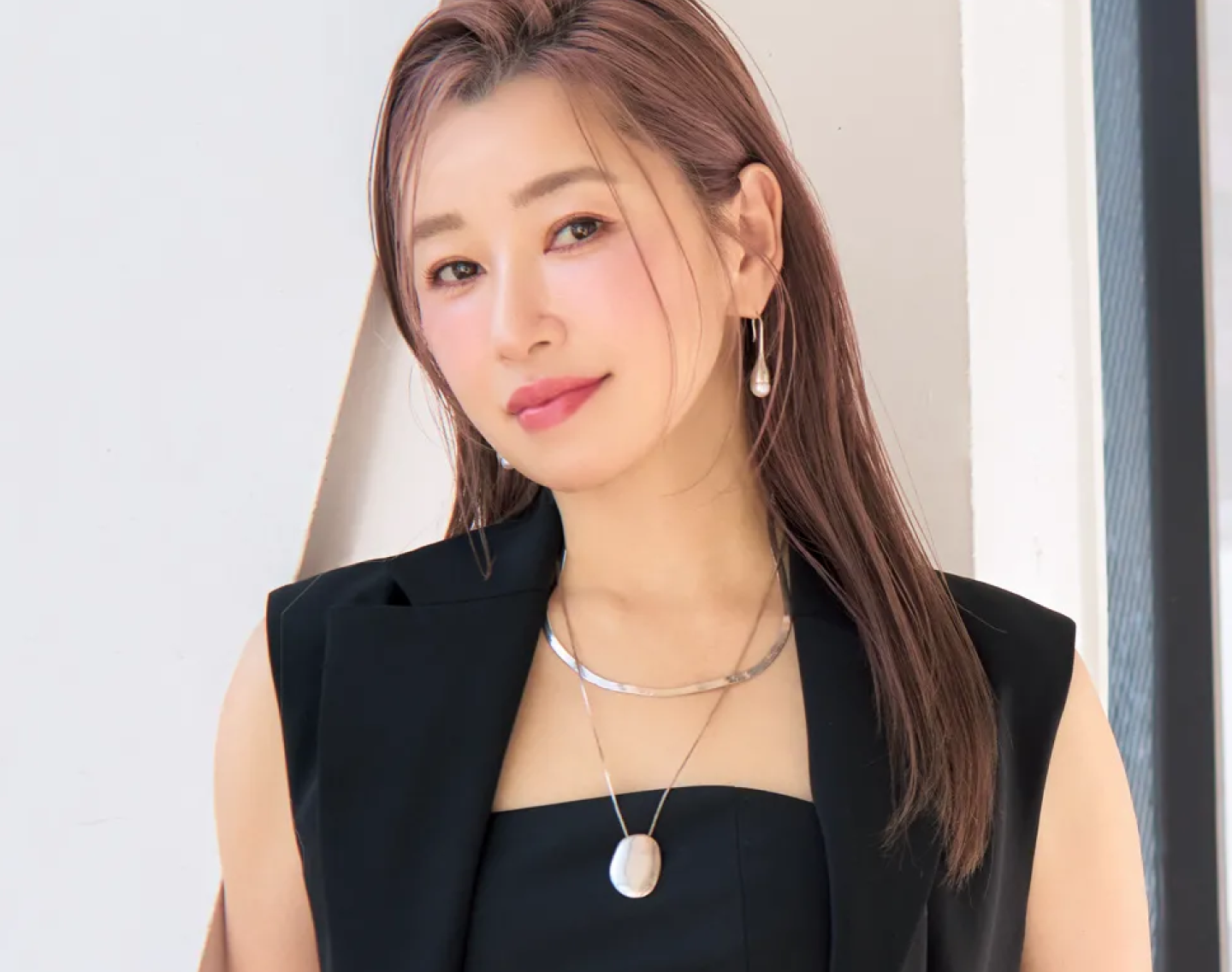 【モデル・仁香さん】50代を前に「女っぷりが右肩上がり」なヒミツとは…