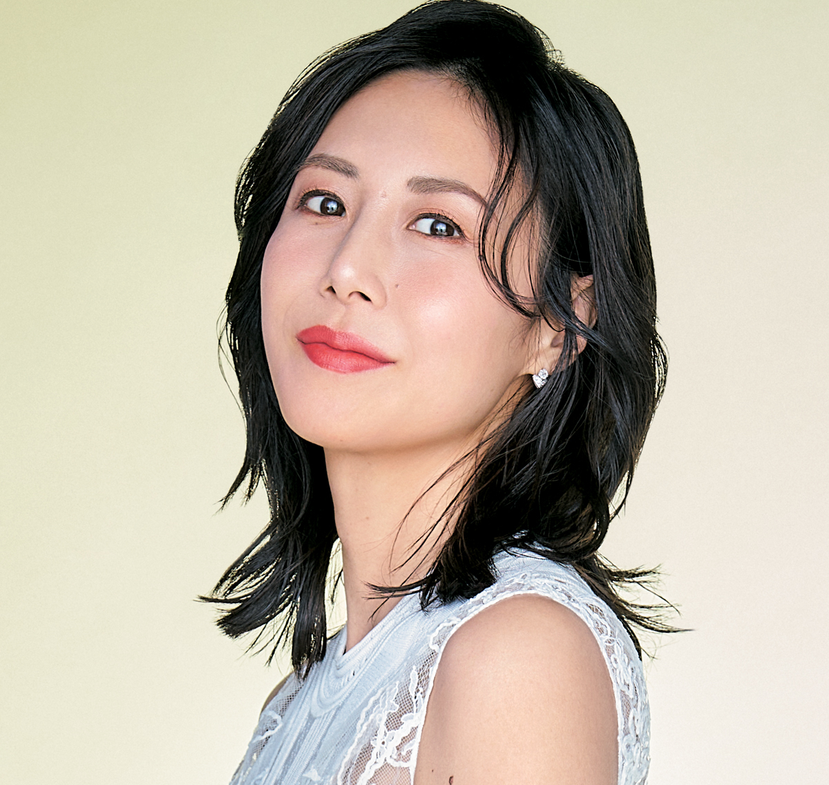 【松嶋菜々子さん】オーラがあふれるドレス姿はまさに圧巻すぎる！【特別画像集】