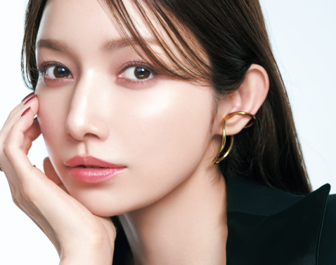 後藤真希さんが「話題の国宝級コスメ」でメイクをしてみたら…【TOM FORD BEAUTY】