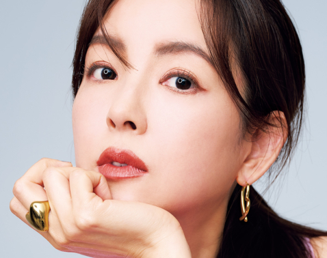 くぼみ目、疲れて見える…そんな”老け悩み”は【上顔面短縮メイク】で解決！