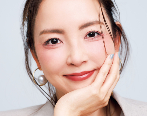 「まぶたのシワ」にもう悩まない！ふっくら若見え目元がかなう【潤いメイク】とは