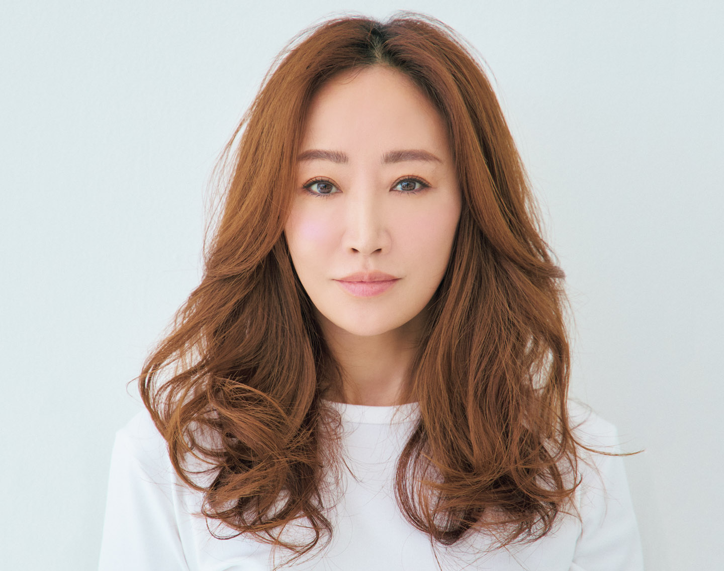 【神崎恵さん巻き】コテを使っていないようなナチュラルな大人の巻き髪を新定番に！