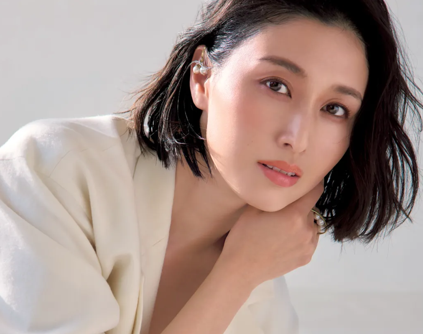 橋本マナミさん（40歳）に聞いた「年齢を重ねても、年相応な美しい女性像」とは？