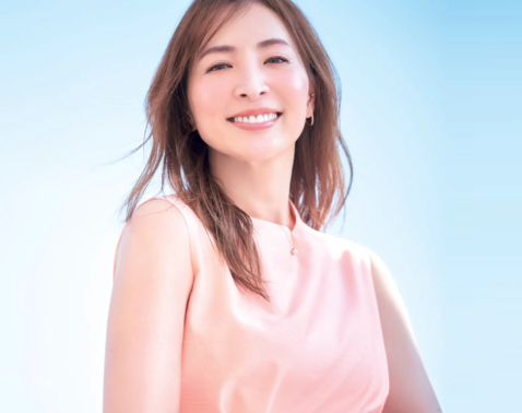 女優・真飛聖さん（48歳）「年齢の重ね方に憧れる」と語った芸能界の先輩は…