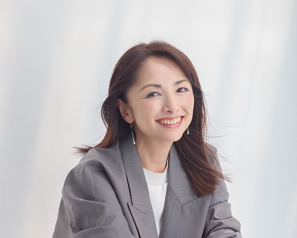 【櫻井淳子さん・52歳】「ショムニ」の妖艶OLから27年、今も色っぽく美しすぎる…【美ST限定特別画像集】