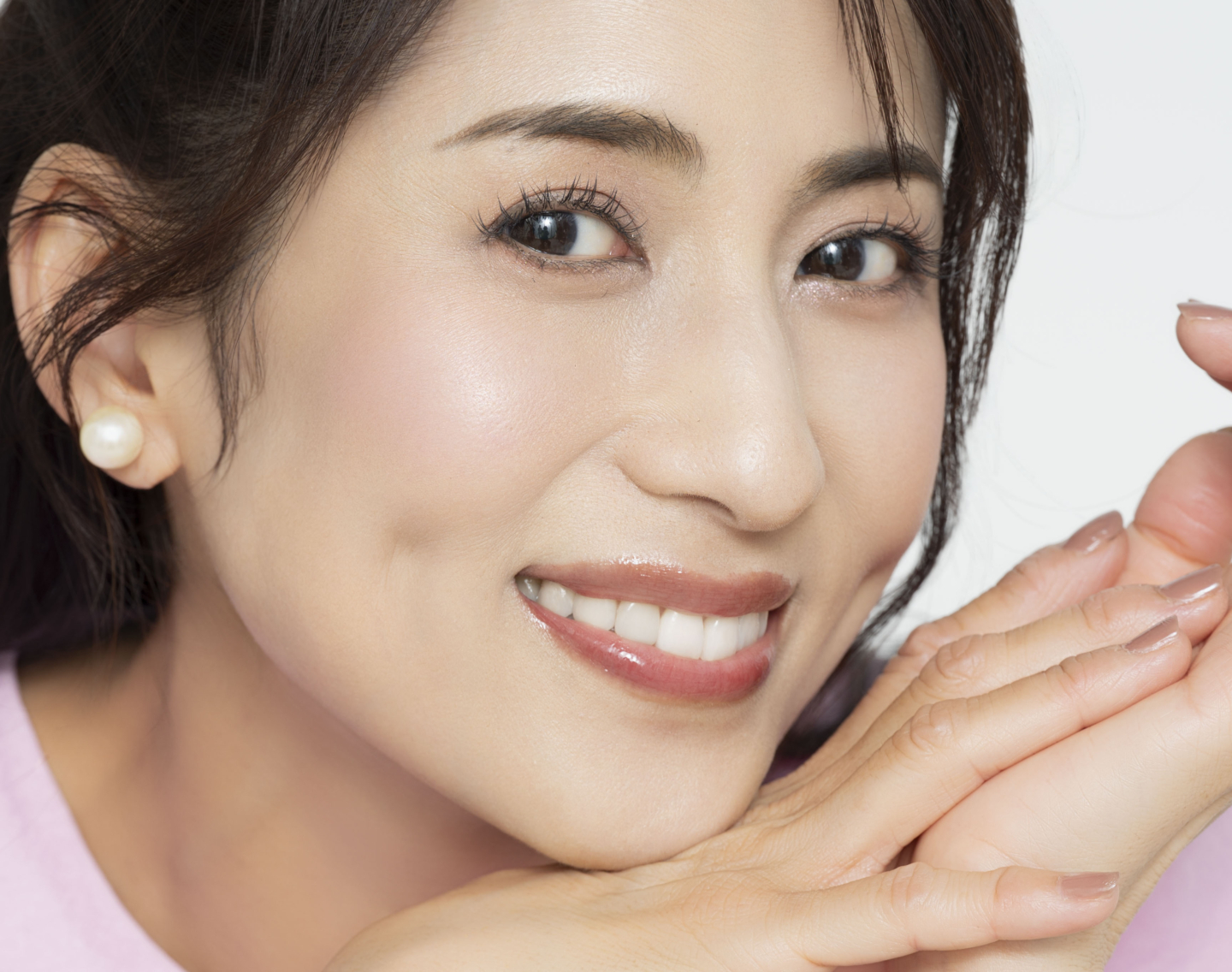 【ローソンコスメつけてみた】大人が似合うシックカラーでツヤっと華やかに！
