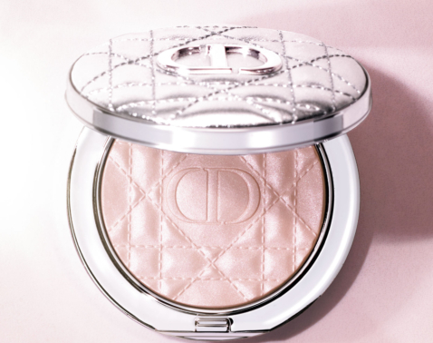 【2025年ベストコスメまとめ】 美容医療級効果も！「ハイライト・ローライト賞」6選