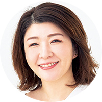 <small>美容ライター・インフルエンサー</small><br />川上桃子<small>さん</small>