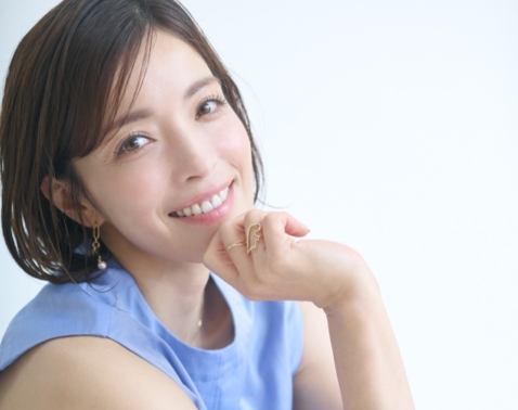 知念里奈さん（44歳）、「テレビすら見せてもらえない家庭」から芸能界へ…意外なきっかけとは