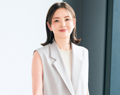 美STモデル【吉村ミキさん】私服コーデで“甘顔を大人顔”にチェンジ！