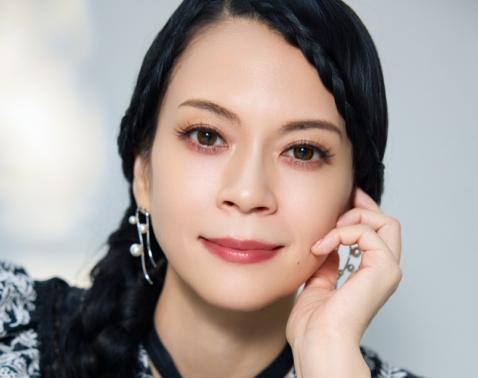 小柳ゆきさん、あの名曲の名フレーズは“実体験”!? 43歳の今、人間関係に訪れた変化