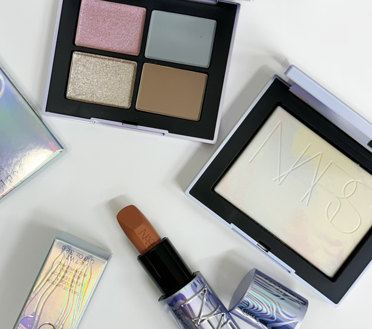 【2025クリスマスコフレ】NARSの限定品は使える予感しかないカラーばかり