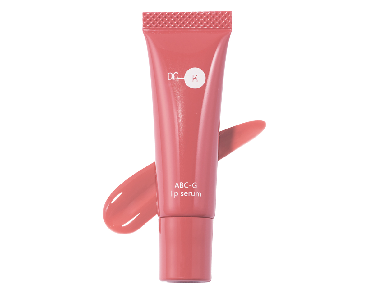 ベスコス受賞の【ビタミンケアリップ】に新色登場!大人に推したいカラーとは