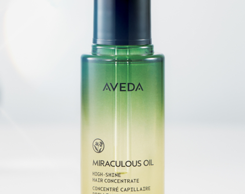 【2025年下半期ベストコスメ】健康的なツヤ髪でスタイリングも楽に！「アウトバスヘアケア賞」BEST3