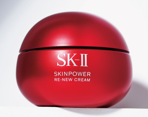 話題のSK-Ⅱは”マッサージ塗り”で頬がキュッと上がる!?【40代読者が1か月リアルに試した！】