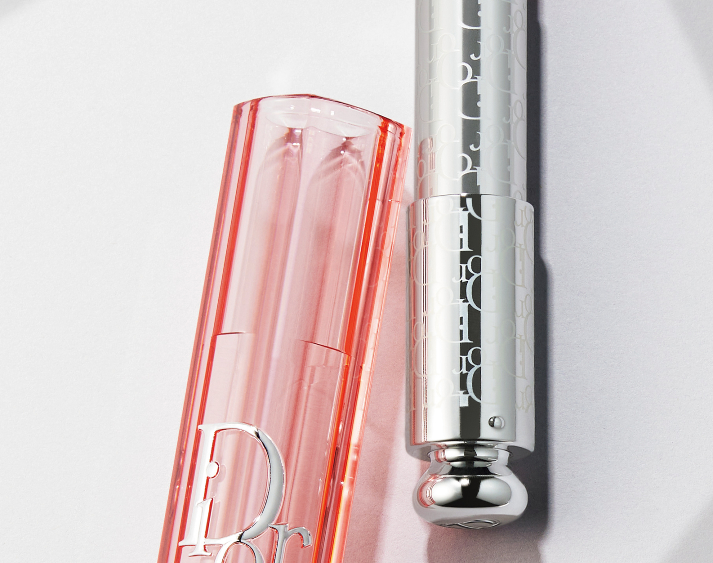 【2025年下半期ベストコスメ】”ツヤと血色感”で大人の魅力が高まる！「チーク賞」BEST3