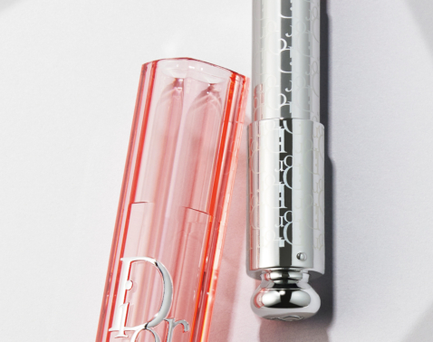 【2025年下半期ベストコスメ】”ツヤと血色感”で大人の魅力が高まる！「チーク賞」BEST3