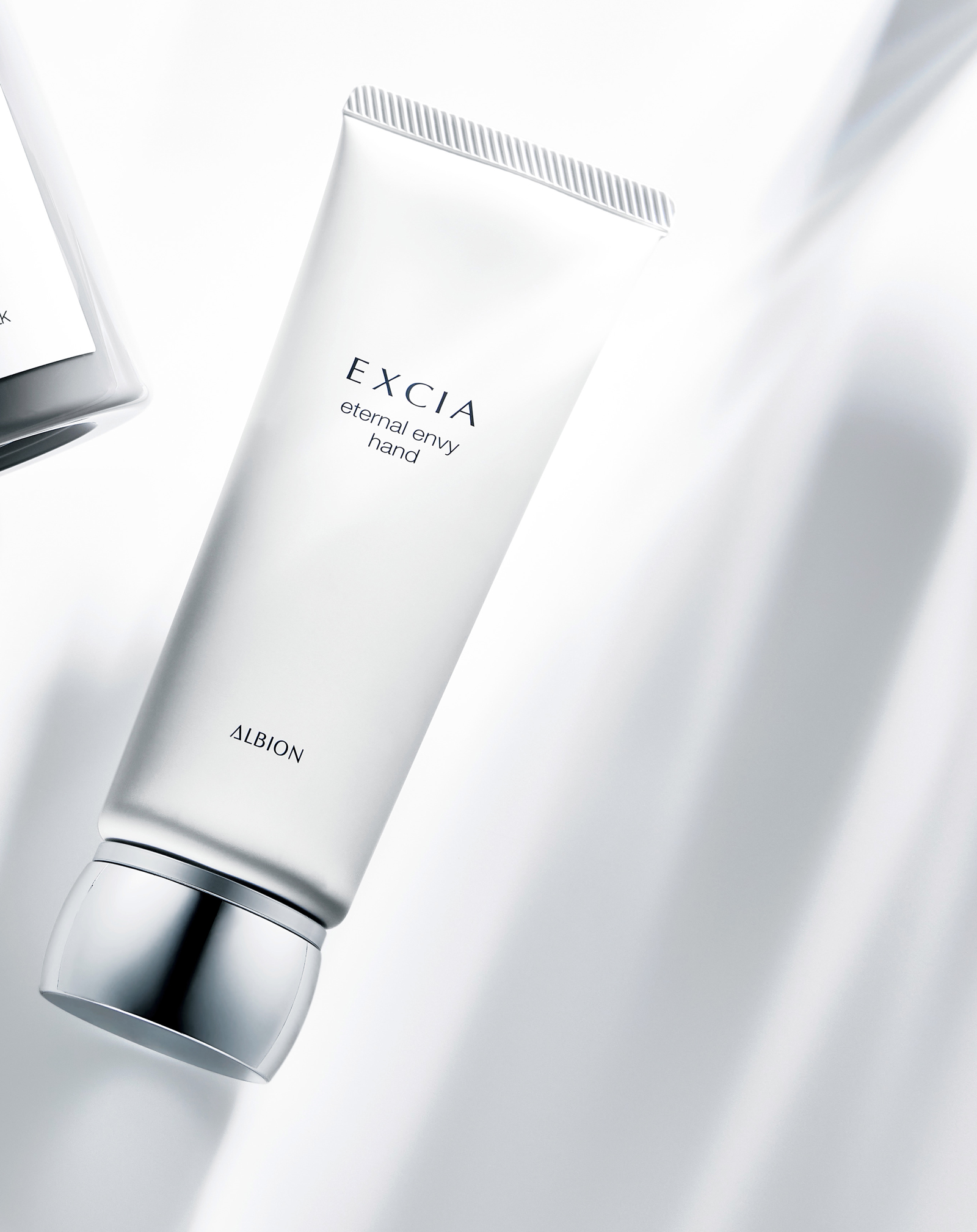 アルビオンEXCIAエターナルエンヴィハンド