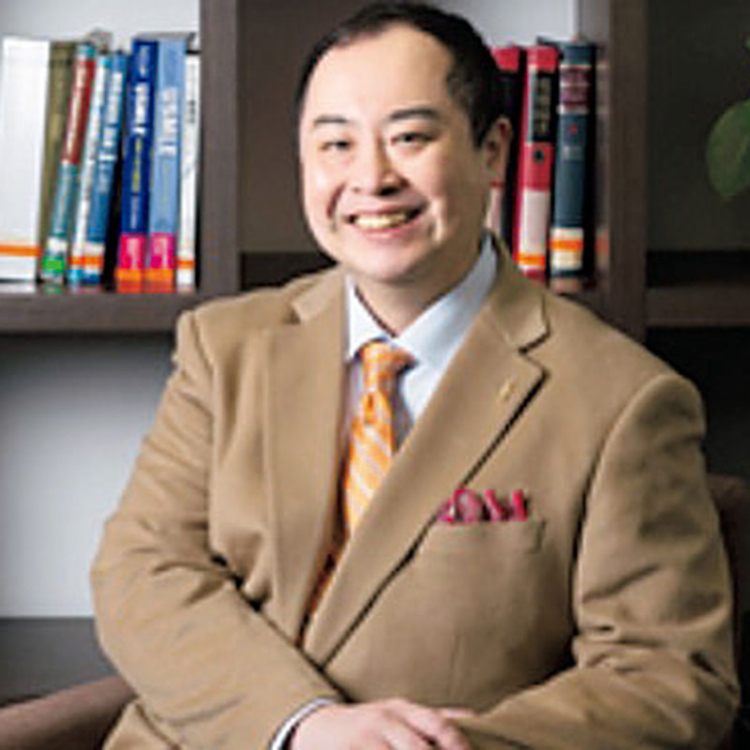 Dr.孝志郎のクリニック院長 藤澤孝志郎先生