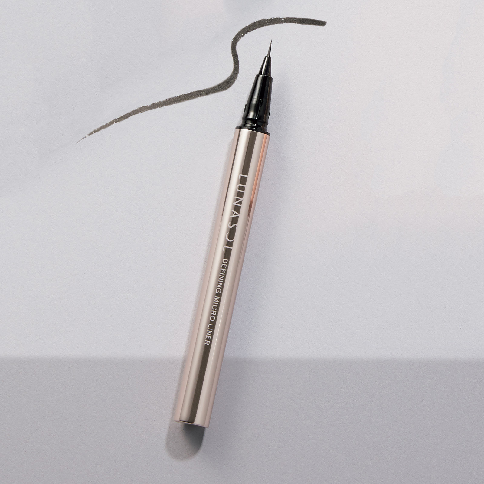 LUNASOL ディファイニング マイクロライナー 01