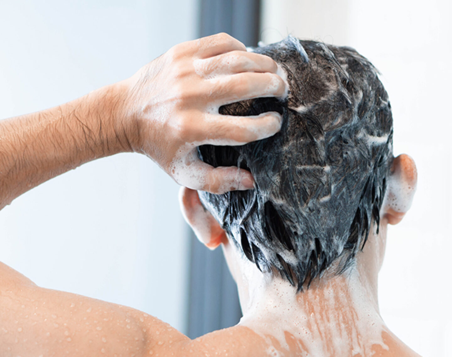 【49歳夫の体臭が変化】で妊活にも影響が…10歳年下妻の「夫には言えない」悩み