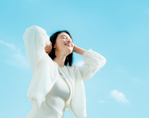 芥川賞作家・綿矢りささん「加齢を苦しいマラソンだと思わず、美しさを求めるワクワク感を共有したい」