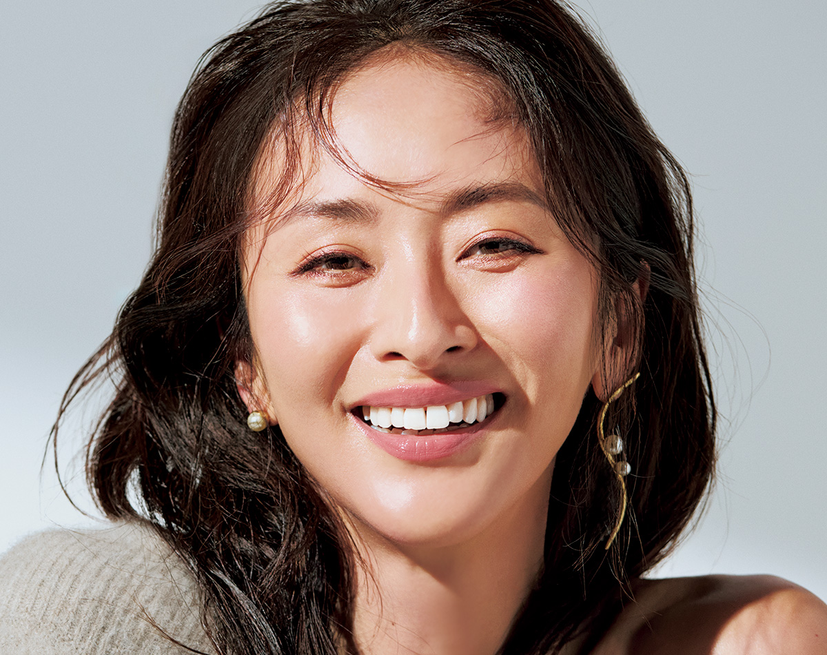 笑っても話してもイキイキ！ 女子会など昼イベントで映える「ツヤ肌メイク」