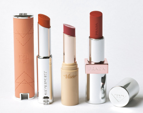 40代・50代の「しぼみ&縦ジワ唇」がふっくら。“色付き保湿リップ”3選