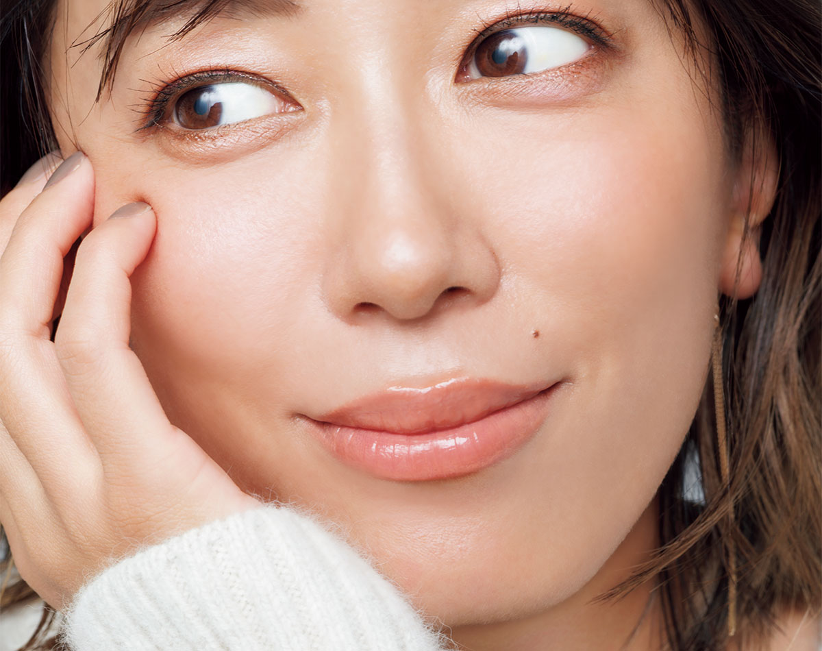 里田まいさんをモデルに！2025年下半期ベストコスメ「DIORのリップ」でどう輝かせた？