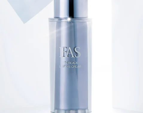 【2025年・年間ベストコスメ】目元が気になる40代・50代に！「アイケア賞」6選