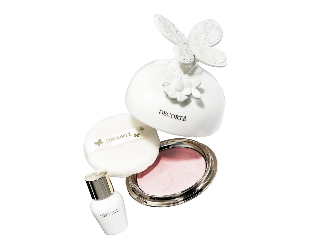 まろページ　コスメデコルテ デコルテ限定パウダー】唯一無二！蝶が舞うアロマストーンパケが可愛