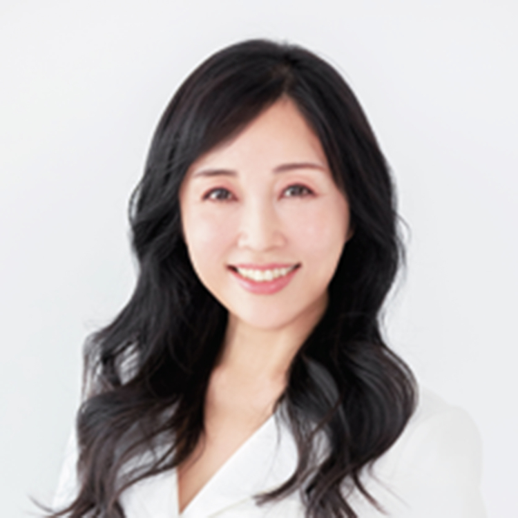 皮膚科医慶田朋子先生