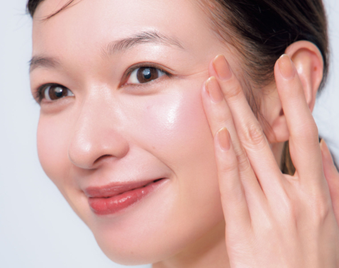 -5歳肌はアイテムで決まる！千吉良流「ツヤと光」のベースメイク