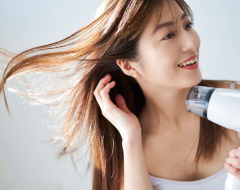 放置は老け髪の元！プロが教える「濡れ髪で寝る」のがNGな理由