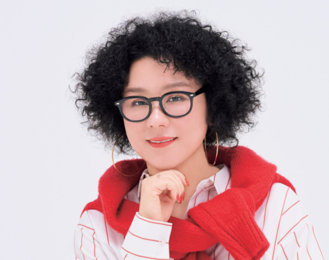 「女友達は、唯一の”元本割れしない資産”です」ジェーン・スーさんの女子会論