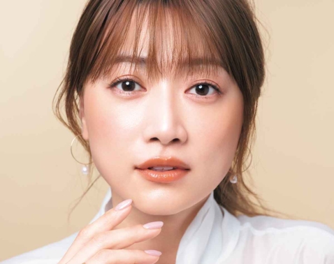 【大人の開運メイク】チーク×リップのくすまないコーラル血色で若々しく運気アップ！