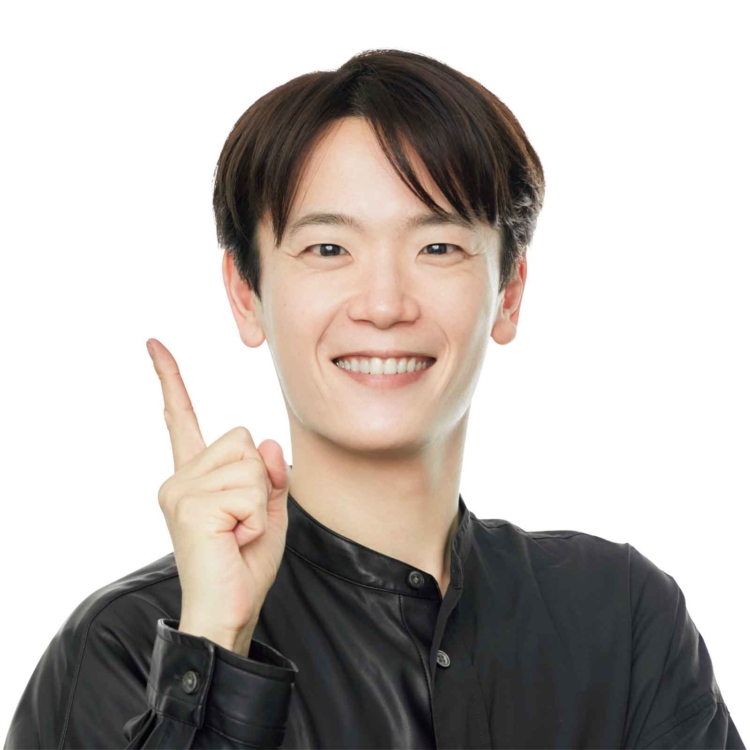 ヘア・メイクアップアーティスト 只友謙也さん