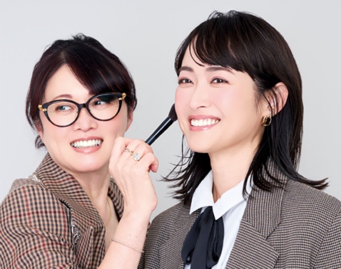 【動画で解説】初めましてが好印象になる大人の春チークのコツって？