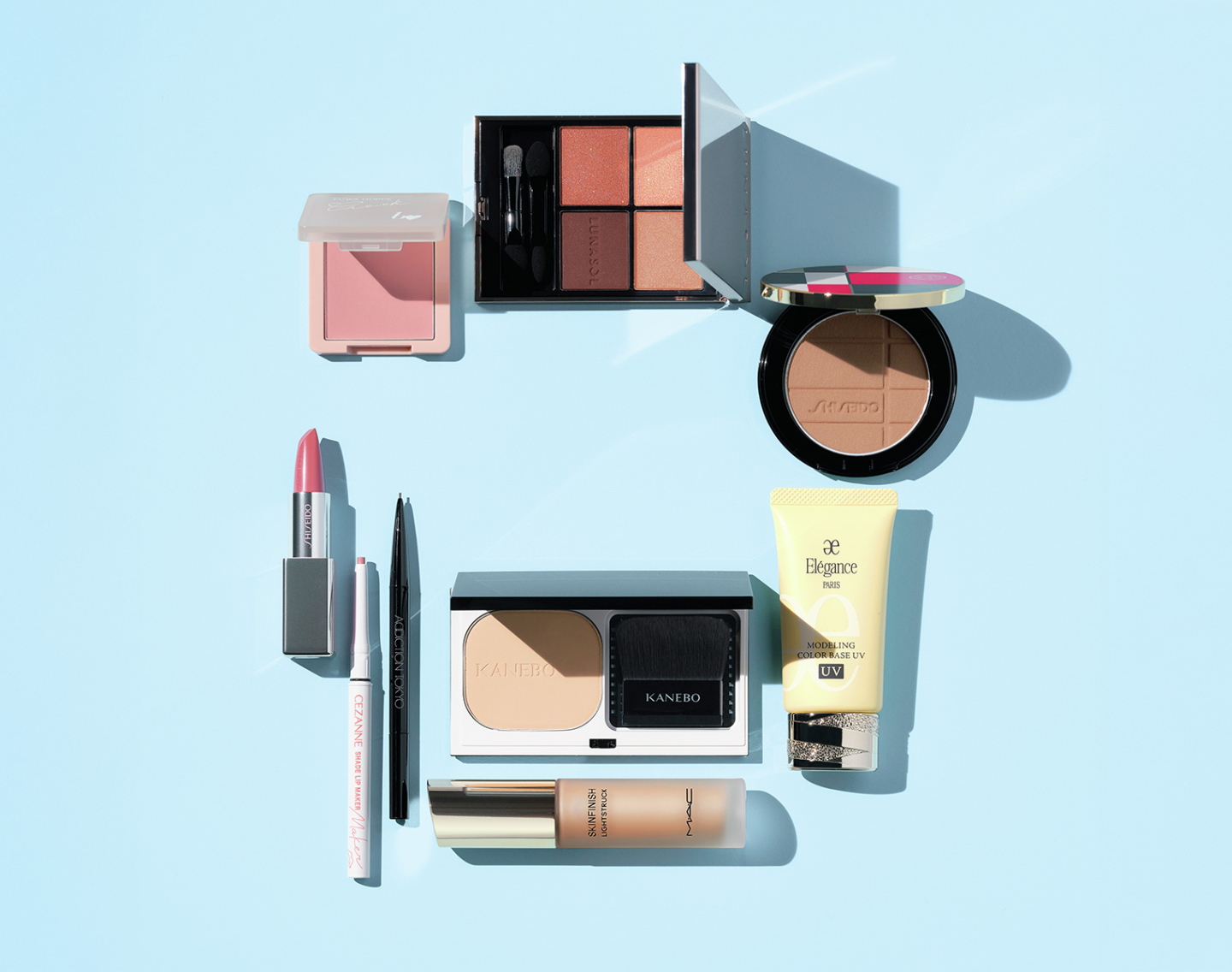 加工アプリに頼らない！40代50代の「写真映え」最強コスメ9選｜セザンヌ名品も