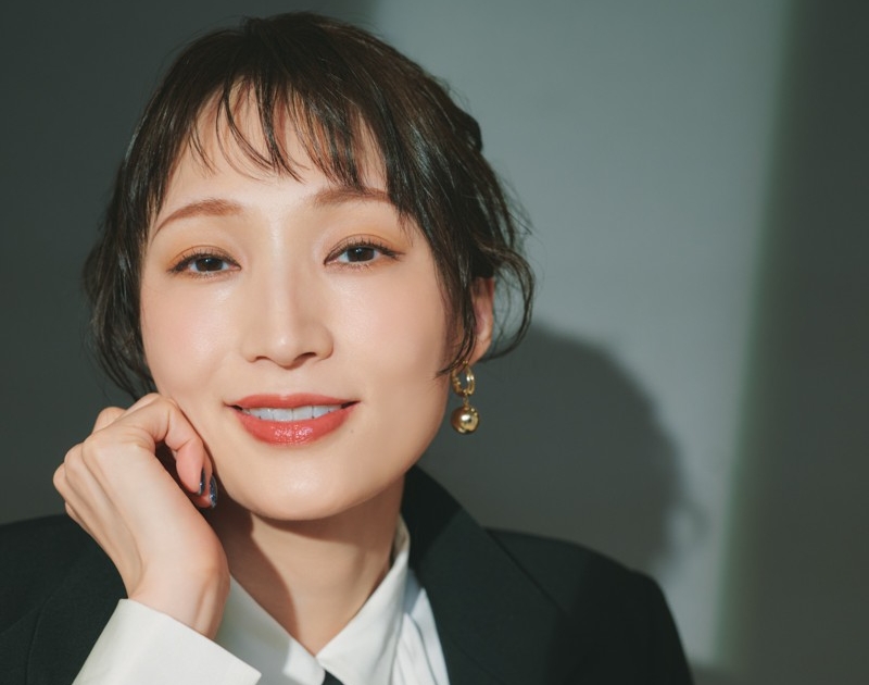 元宝塚トップスター・望海風斗さんが42歳で気づいた、「変化に抗う