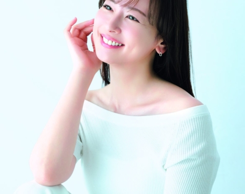 皆藤愛子さんに教わる！猛暑でも崩れない涼しげ「女子アナメイク」の秘密