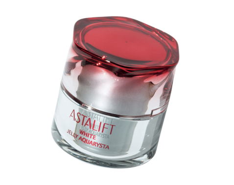 手放せないってこういうこと！美STスタッフが自腹で愛用する「ガチ美白」9選