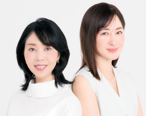 50代でも肌はまだまだ育つ！美容家×モデルが選ぶ「夏に備える」究極の神コスメとは