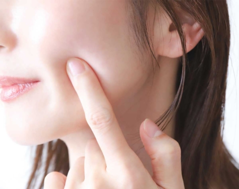 【保存版】家でもシミができる?!「老けない人」との差がつく知っておきたい40代からの美白Q＆A