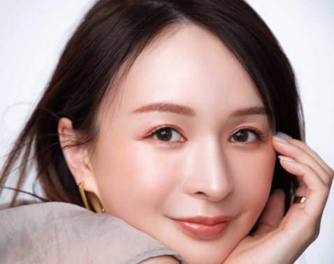 最後に塗るのは間違い？おとなの好印象肌を作る「ハイライト」の最適タイミング