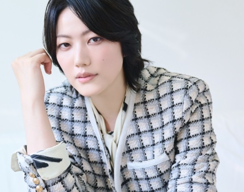 【七海ひろきさん】宝塚男役スター時代から変わらないカッコよさにくぎ付け！【特別画像集】