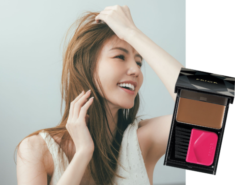 「透明感の半分は髪！」モデル美香さんが毎朝必須のツヤ髪習慣とは