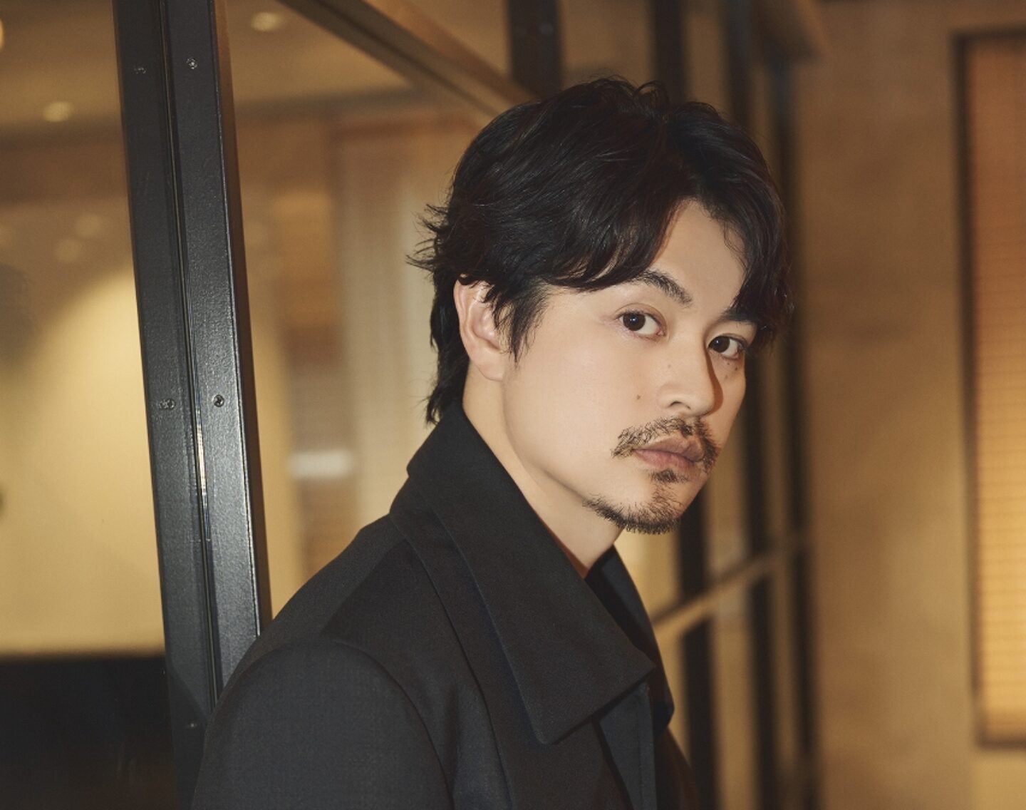 瀬戸康史さん「白井晃さんと出会わなかったら、俳優を辞めていたかも」新舞台で11年ぶりタッグ